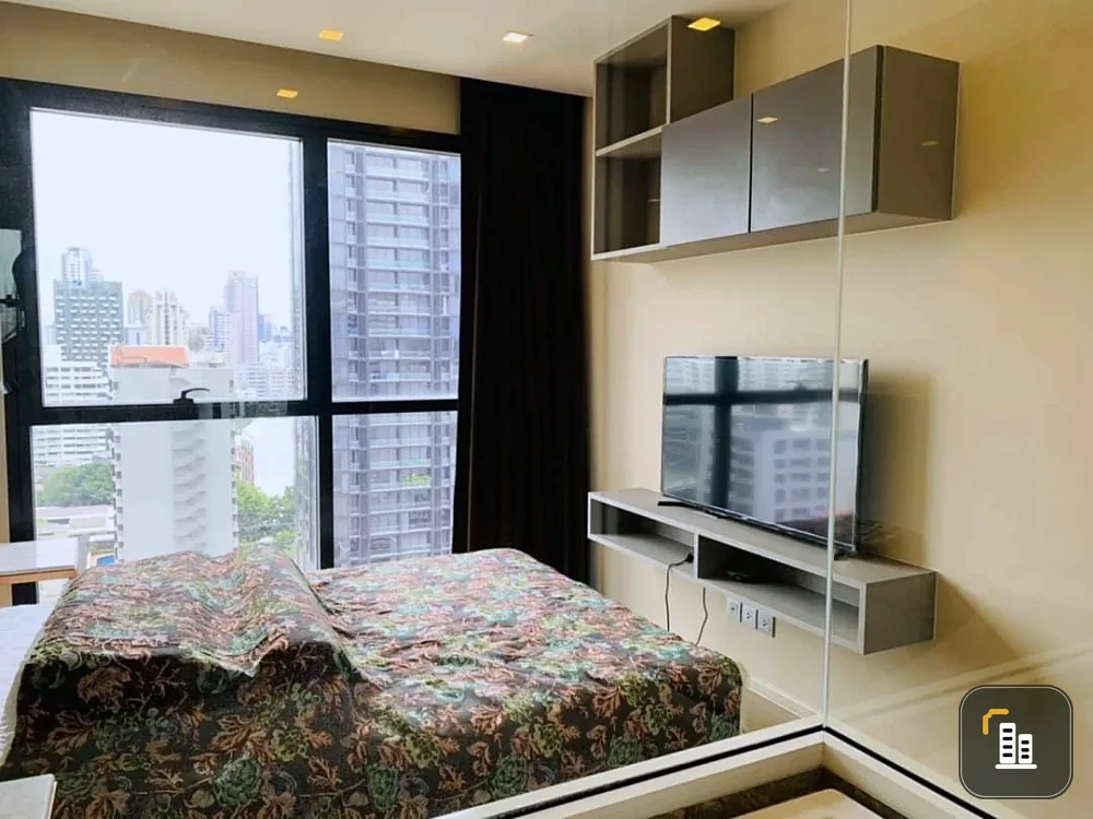 For rent!! Condo Ashton Asoke, 17th floor, beautiful room with full facilities. Hurry and book now!!