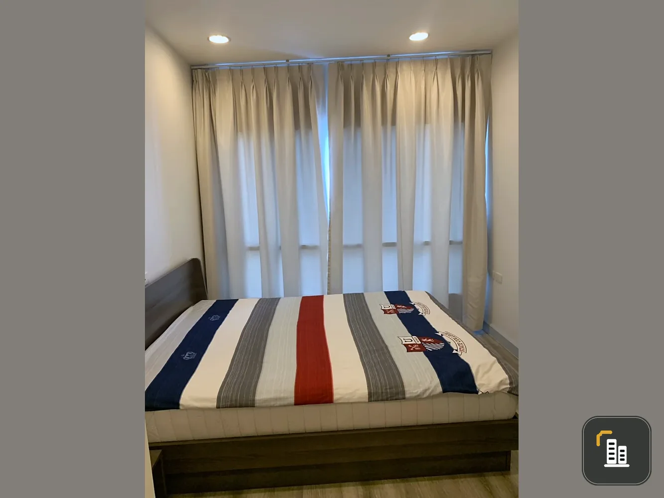 For rent!! Condo Centric Sathorn - Saint Louis, 9th floor, beautiful room, just renovated, ready to move in, hurry and book now!!