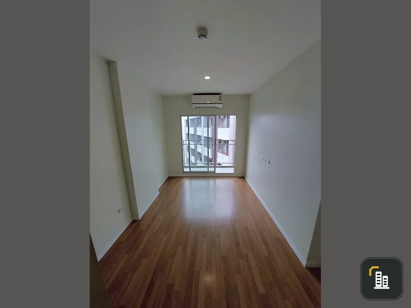 For sale Lumpini Place Bangna Km.3 1 bedroom 1 bathroom, good location, empty room, decorated room, don't miss it, reserve now.