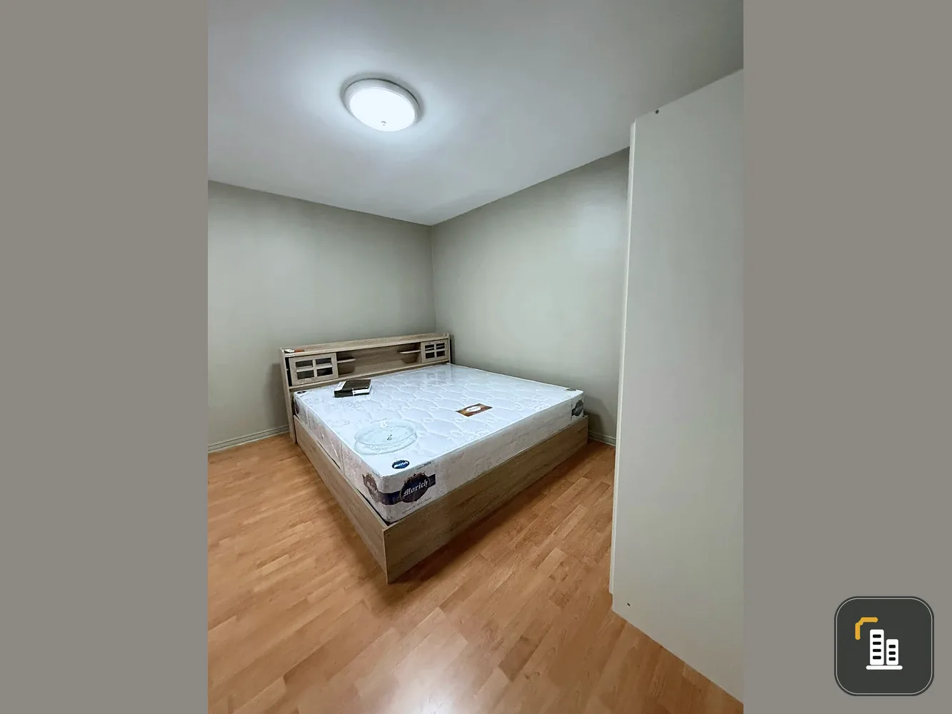 For rent: Lumpini Center Sukhumvit 77, spacious room, lots of usable space, fully furnished, just bring your bags and move in.