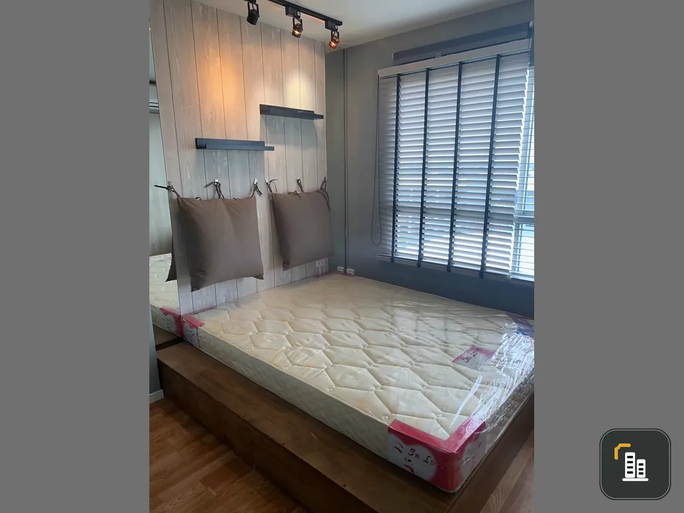 For sale, for rent, Lumpini Nawamin Sri Burapha, 6th floor, room with balcony, beautifully decorated, stylish, suitable for those who do not like chao