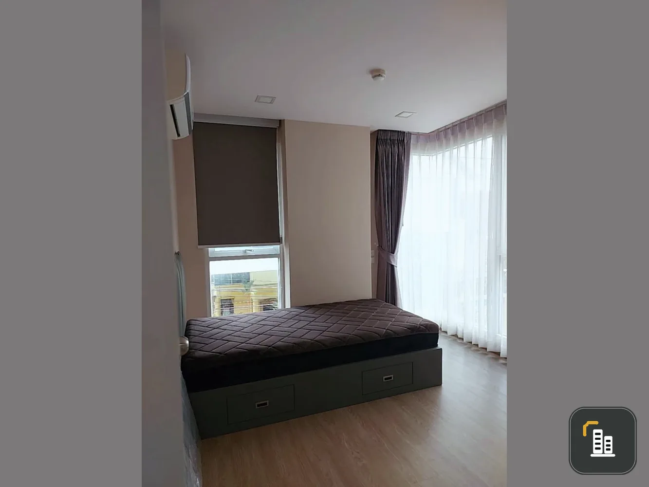 For rent: The Light New York, ready to move in, fully furnished + electrical appliances, hurry and book before you miss out!!