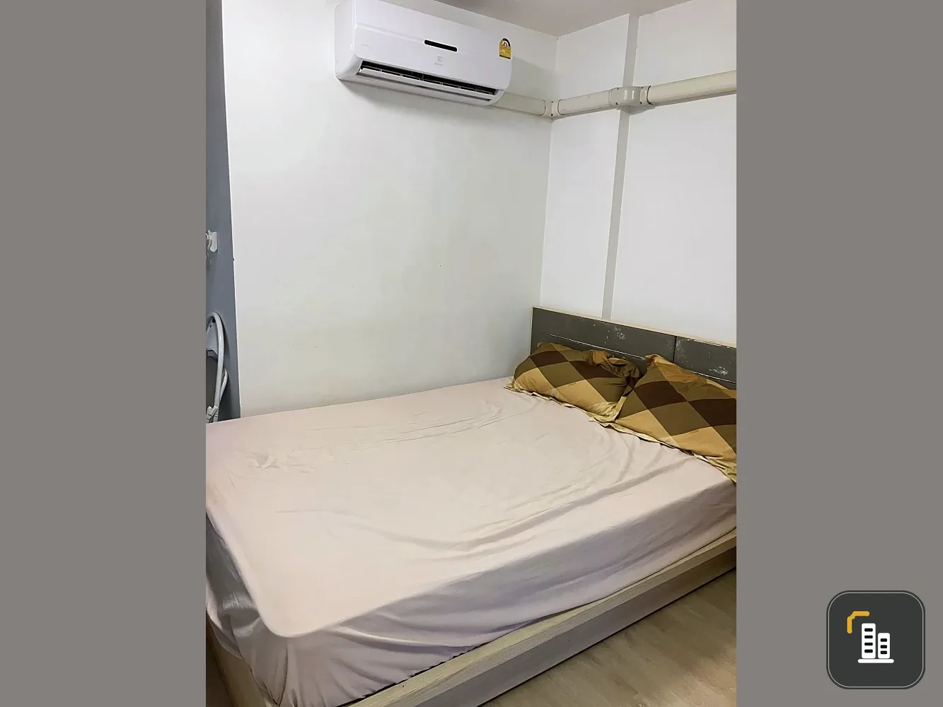 For sale: Elio Del Ray Studio room, Building F, 6th floor, fully furnished, don't miss it.