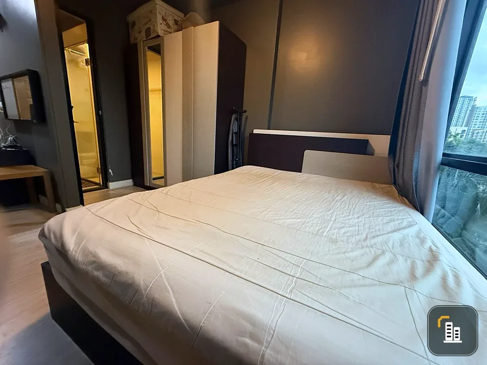 L Style Condo, spacious and comfortable room, fully furnished and equipped with electrical appliances, ready to move in. Hurry and book before you mis