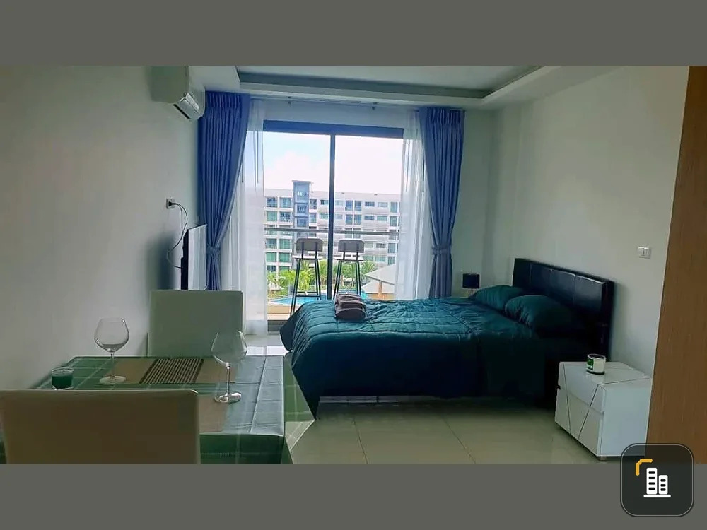 For rent Laguna Beach Resort 3 - The Maldives Studio room, fully furnished, pool view, book now