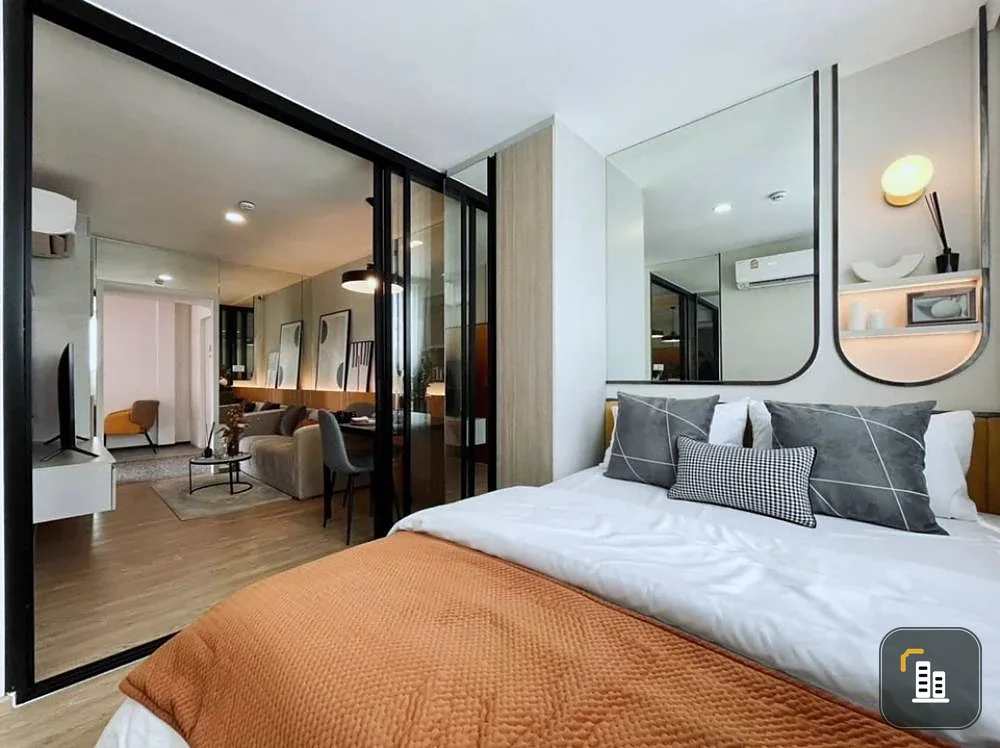 Selling down payment The Origin Sukhumvit - Praksa 35th floor, corner room, interested in owning, hurry and reserve now.