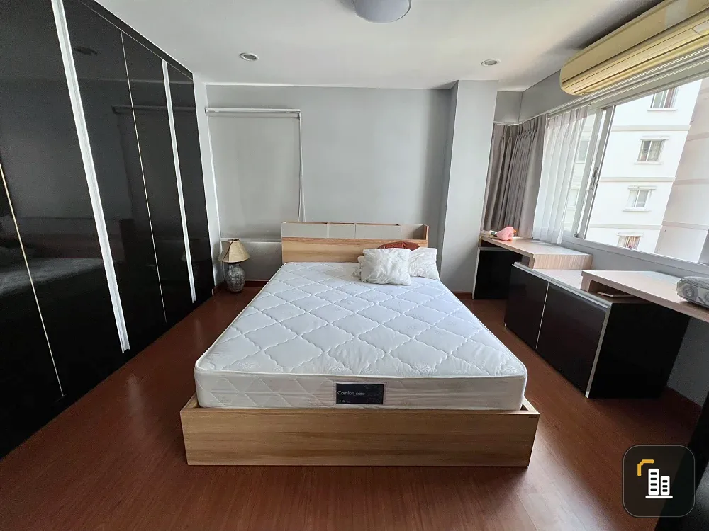 For sale: Condo One X Sathorn Narathiwat, corner room, has windows on 2 sides, good ventilation, book now before you miss out++