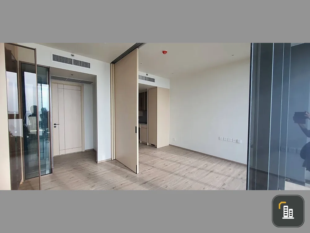 For sale: AROM WONGAMAT 1 bedroom, 1 bathroom, beautiful view, comes with a jacuzzi. Don't miss out on this great deal.