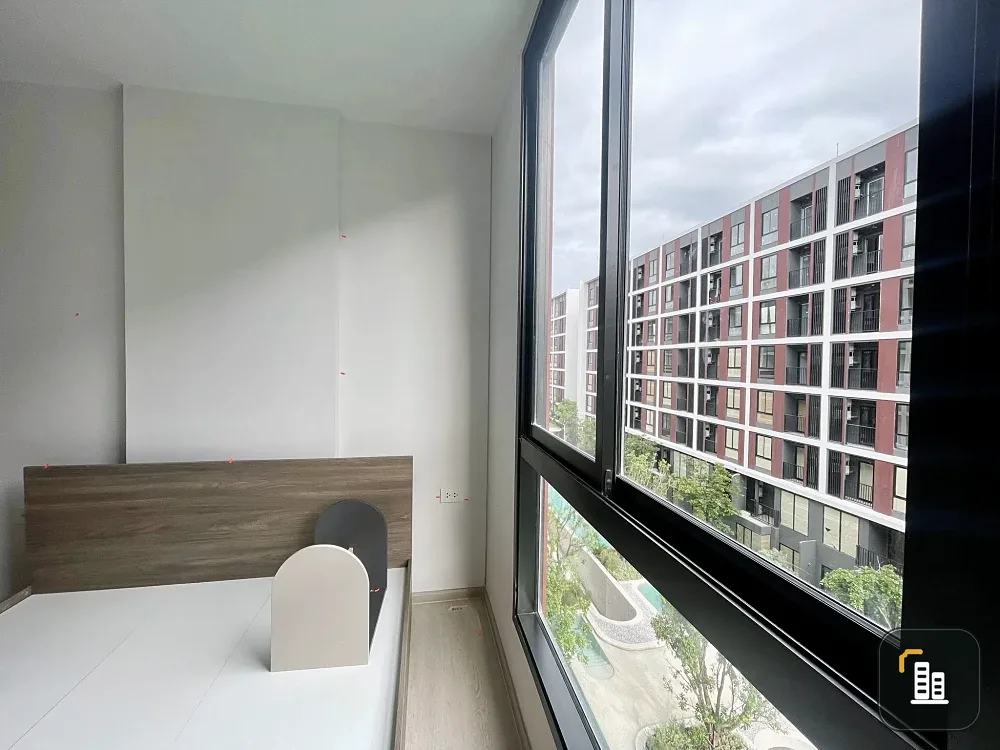 Selling down payment Nue Core Khu Khot Station, 5th floor, swimming pool view. Interested, hurry and reserve now. Urgent!