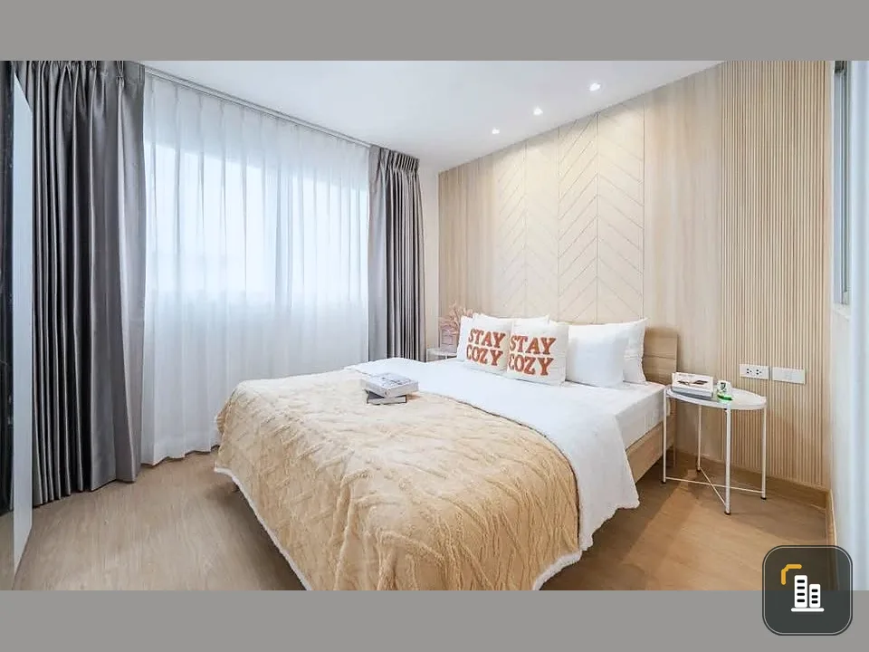 For sale: Lumpini Center Nawamin. The room comes with furniture and electrical appliances. Decorated in a minimalist style, looks very nice. Must book