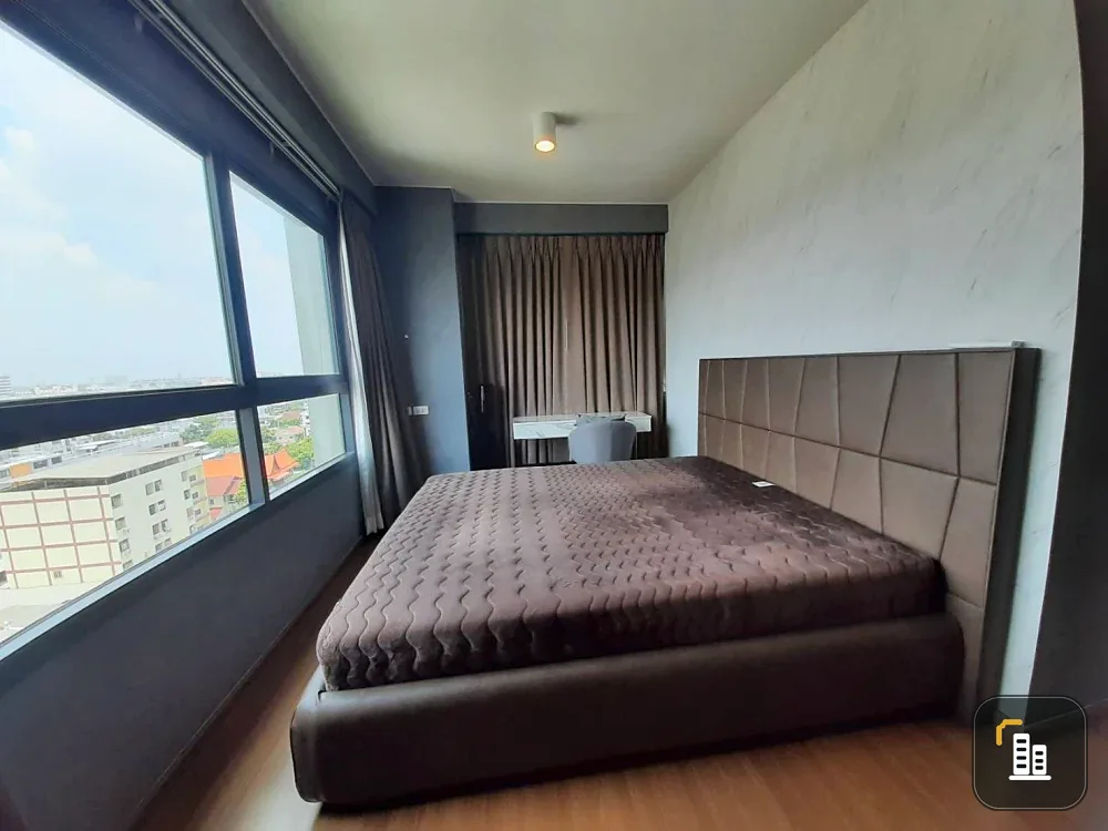 For rent Ideo Ratchada-Sutthisan, corner room with privacy, clearly divided zones, come and reserve it now.