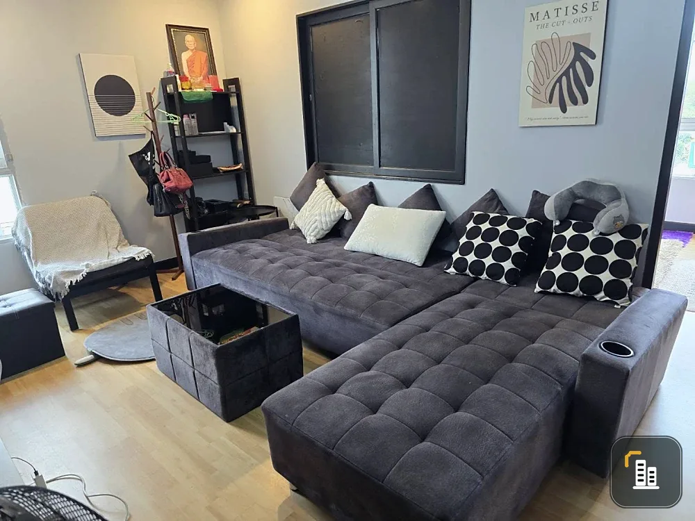 For sale or rent Ratchada City 18, corner room, provides privacy, comes with a lot of usable space, fully furnished, reserve now.