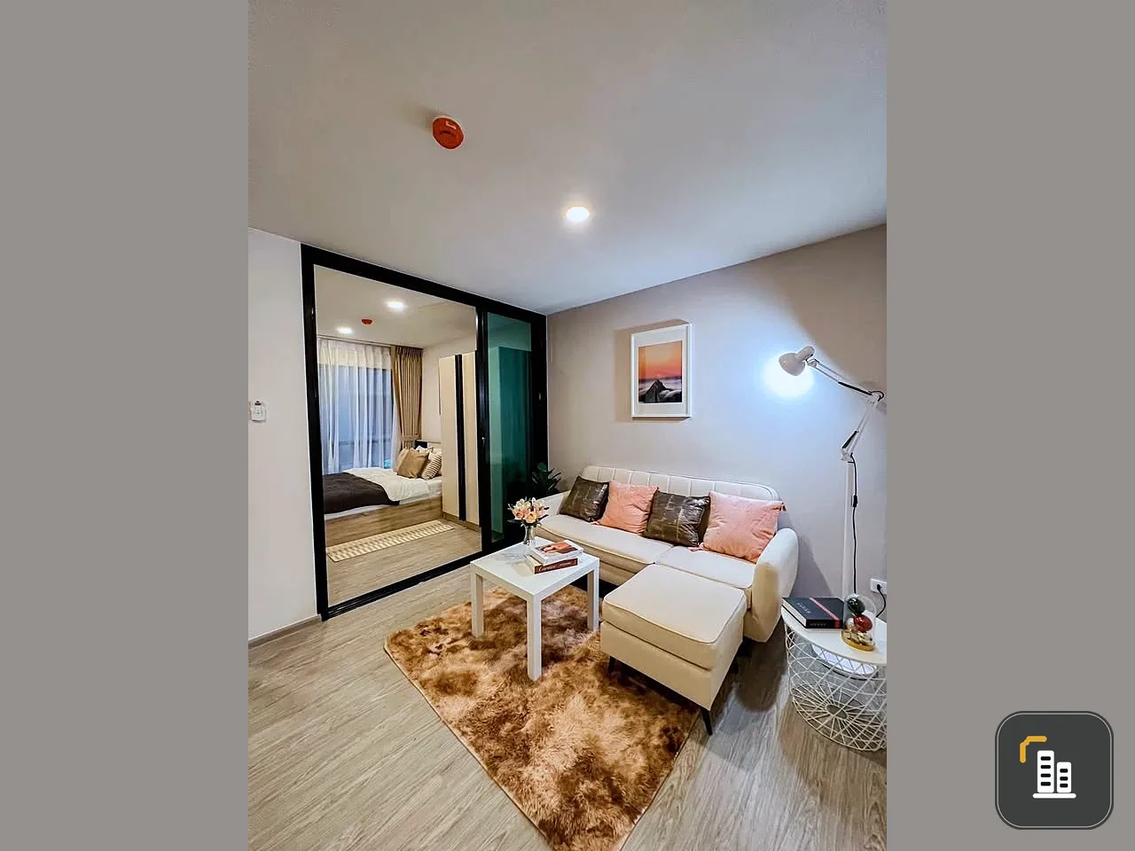 For sale: Rich Phahonyothin 52, 2nd floor, beautiful room, fully furnished, worth living in, reserve now, don't miss out, hurry!