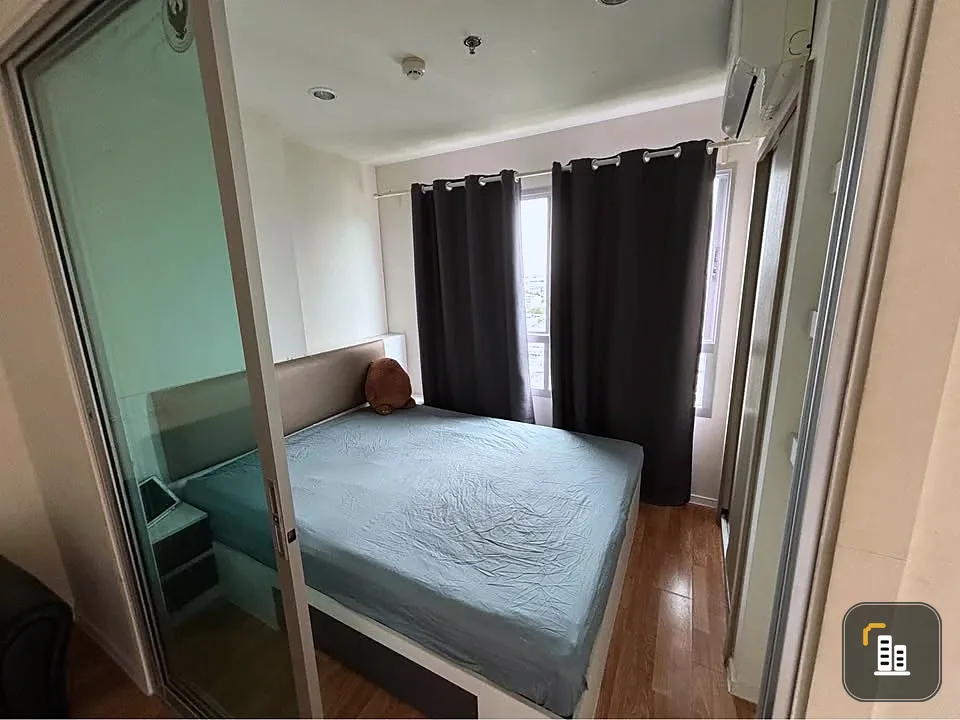 For sale: Lumpini Park Phetkasem 98, a lovely room, comes with complete furniture and electrical appliances, just bring your bags and move in.