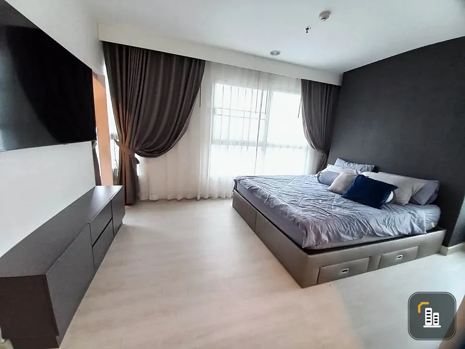 For sale: Fuse Chan Sathorn, spacious room, lots of usable space, good location, comes with complete facilities, book now.