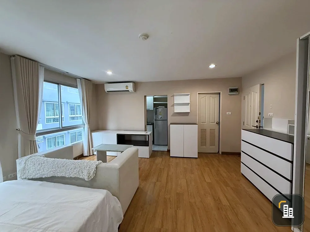 For sale: Double U Condo Phahol-Ladprao, ready to move in, spacious and comfortable, just bring your bags++