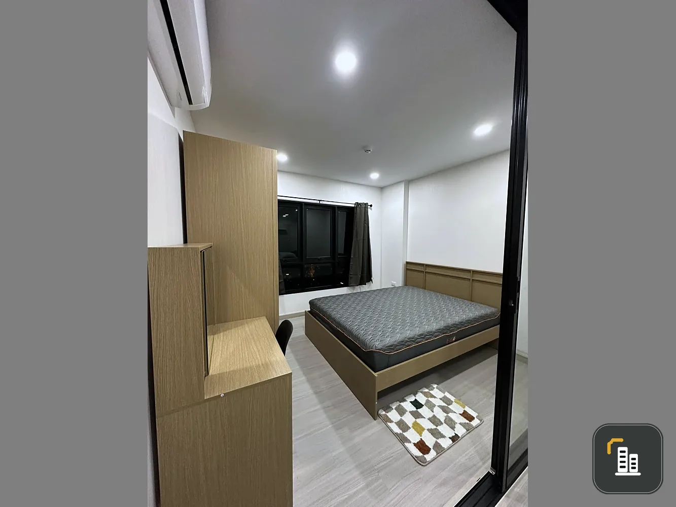 For sale: Supalai City Resort Sukhumvit 107, open view, good ventilation, quiet, private, fully furnished, ready to move in, book now.