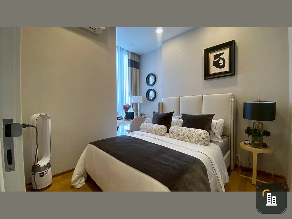 For sale: Wish Signature 2 Midtown Siam, a lovely room decorated in a minimalist style. Don't miss out, book now!