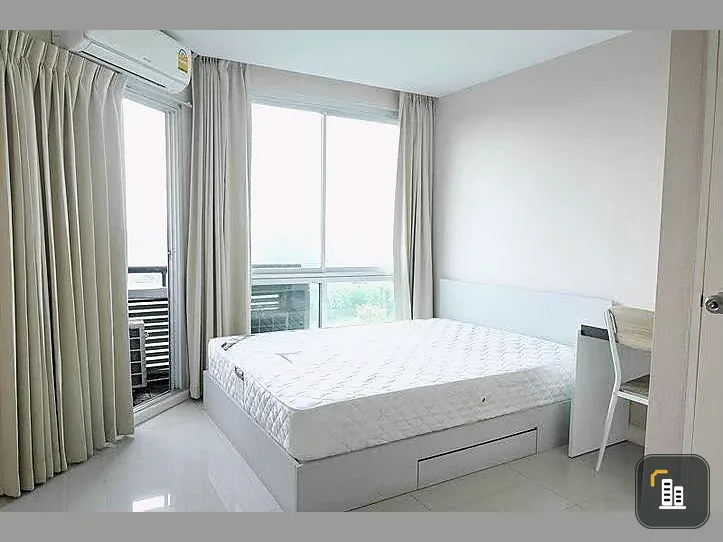 For sale, for rent Swift Condo, 8th floor, lots of usable space, not too hot, breezy room, no buildings blocking the view, move in now, don't hesitate
