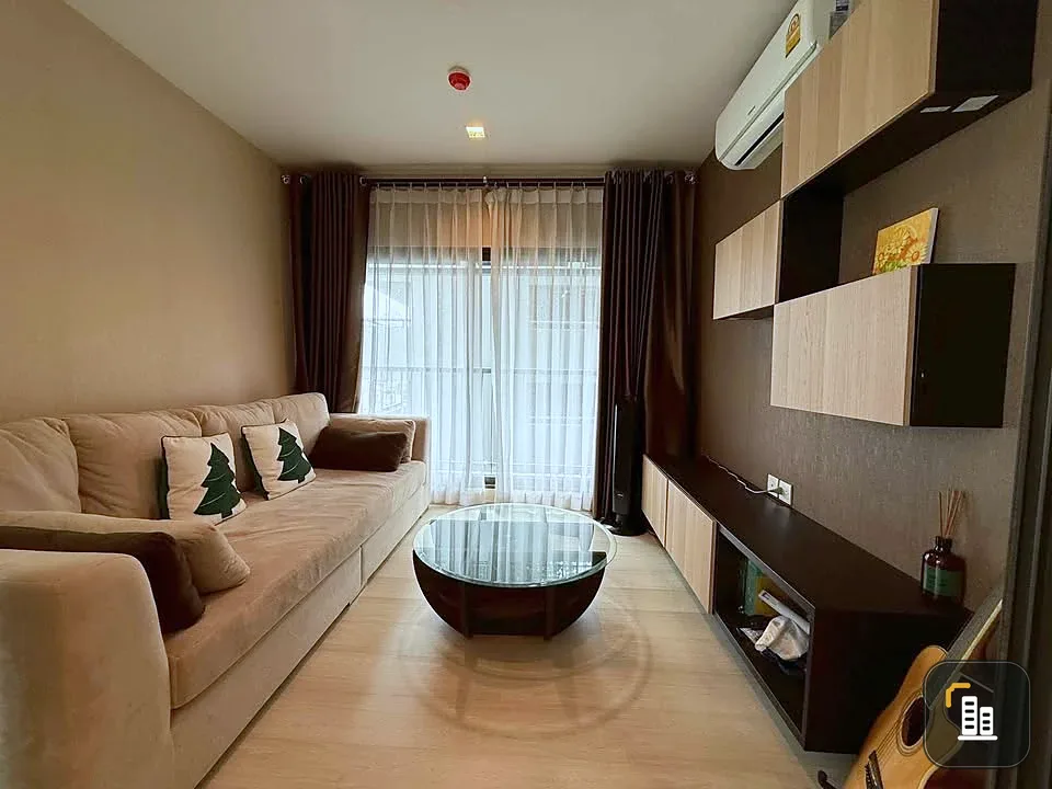 For sale: Life Sukhumvit 48, 5th floor, corner room, next to fire escape, no noise from neighboring rooms, perfect for relaxation, must book.