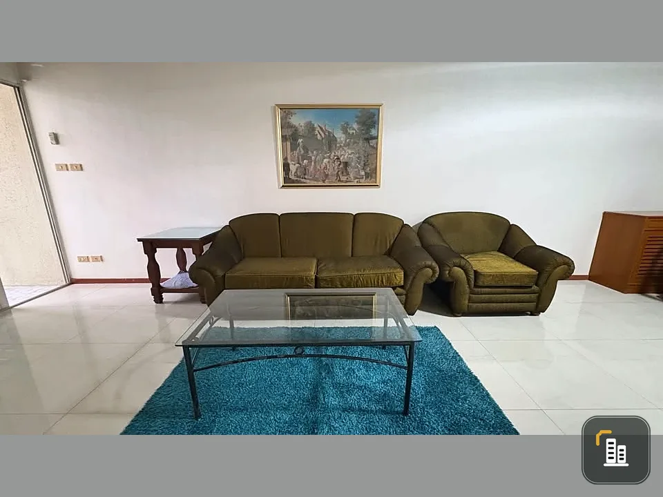 For rent, SV City Rama 3, very spacious room, 3 bedrooms, 2 bathrooms, very high floor, great breeze, don't miss it.