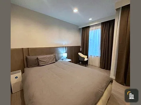 For sale: Life Sathorn Sierra, 32nd floor, very high, fully furnished, ready to move in.