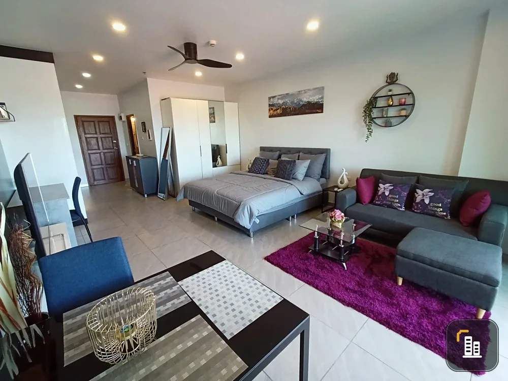 For rent, Jomtien Sea View Condominium 1-8 (Jomtien), 6th floor, Pattaya side, fully furnished, don't miss it.