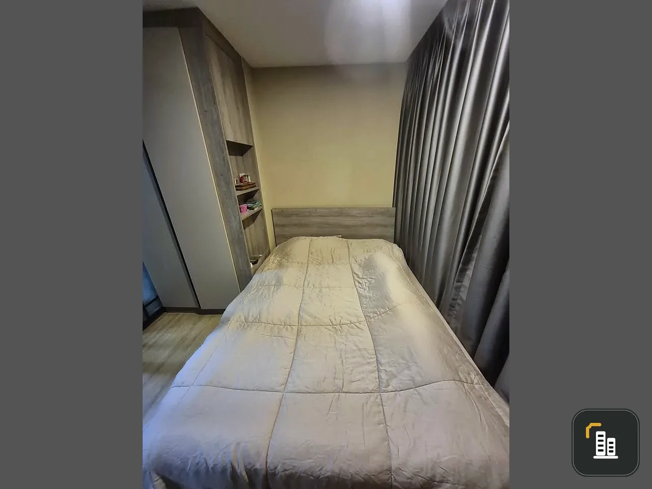 For sale: The Cube South Chaengwattana 15/1, spacious room, lots of usable space, comes with complete furniture, don't miss out.