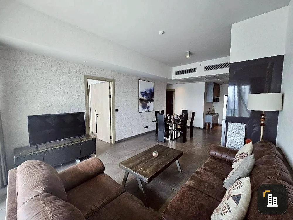 For rent: The Lofts Asoke, 30th floor, very high, city view, great atmosphere, fully furnished, hurry and book now.