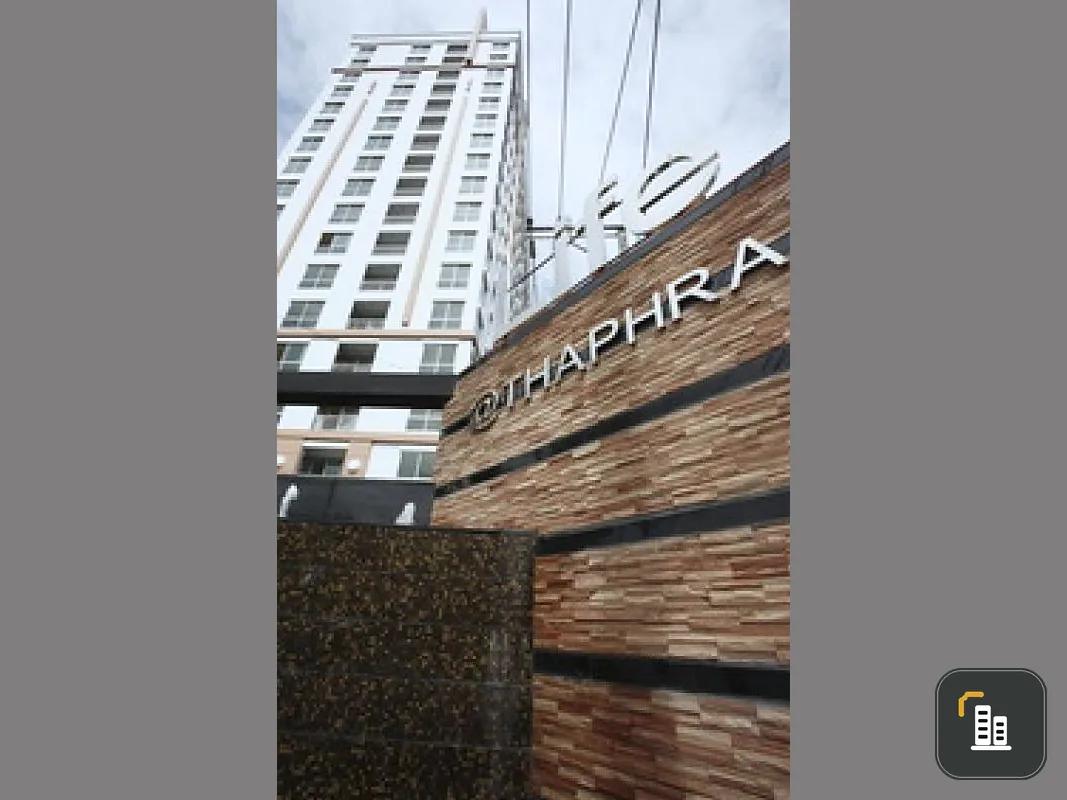For sale on a potential location travel with ease City view, no buildings to block at Condo Life @ BTS Thaphra hurry up to buy