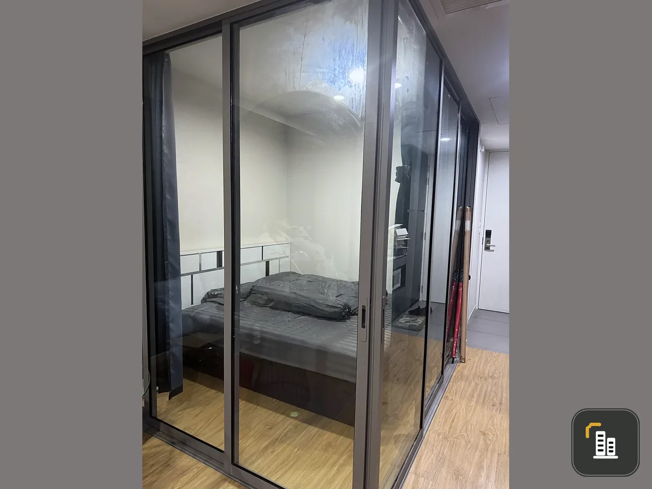 For sale: Siamese Surawong, ready to move in, spacious, fully furnished, just bring your bags!!!
