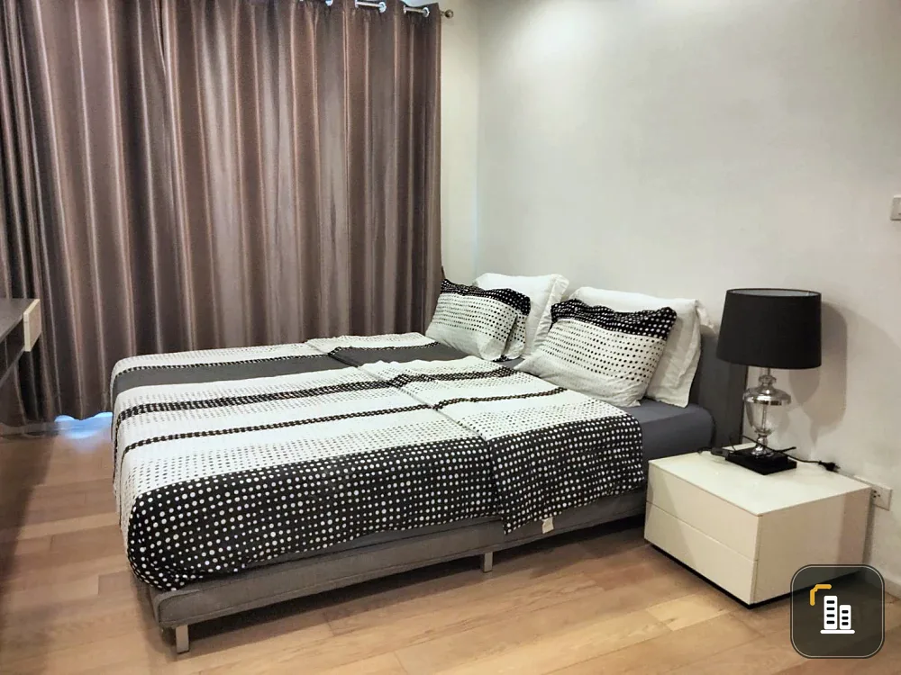 For rent!! Condo 15 Sukhumvit Residence, 7th floor, beautiful room, convenient transportation, ready to move in, don't miss it!!