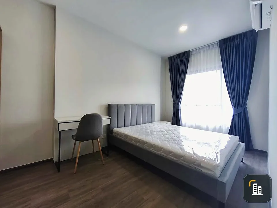 For rent: Rich Point @ BTS Wutthakat, 31st floor, very high, with a clear, open city view. Hurry and reserve now!