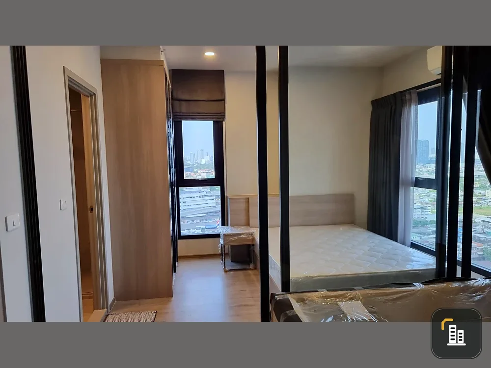For sale: Chapter One Flow Bang Pho, high floor, corner room, fully furnished, just bring your bags and move in.