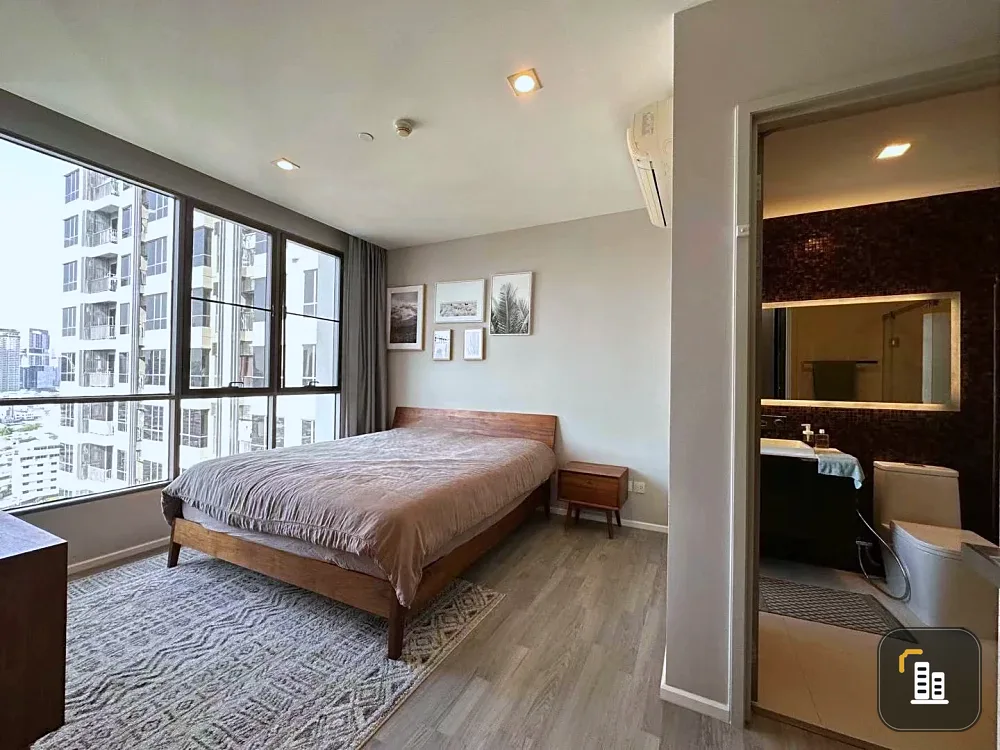For sale: The Room Sathorn-St. Louis, 18th floor, fully furnished, ready to move in, reserve now, don't miss out.