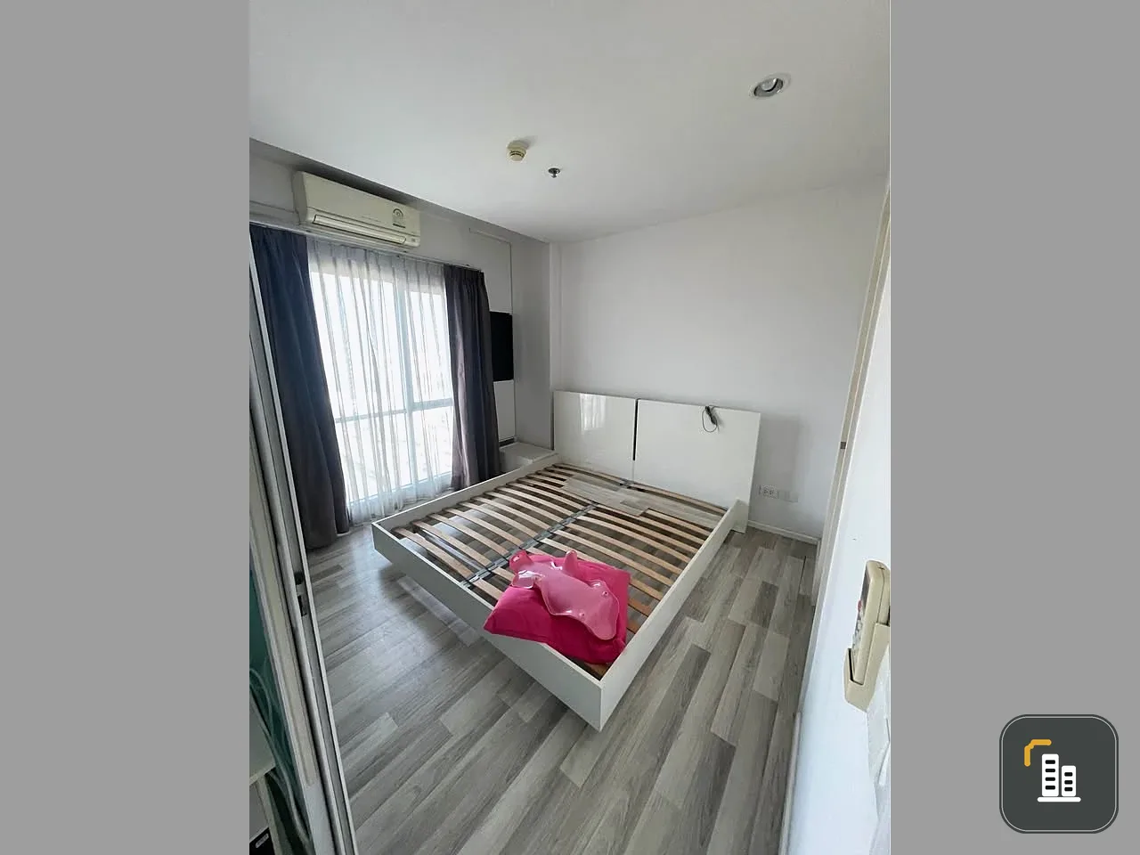For sale: The Key Chaengwattana, spacious room, comfortable, high floor, comes with balcony. If you don't book, you'll miss out+++