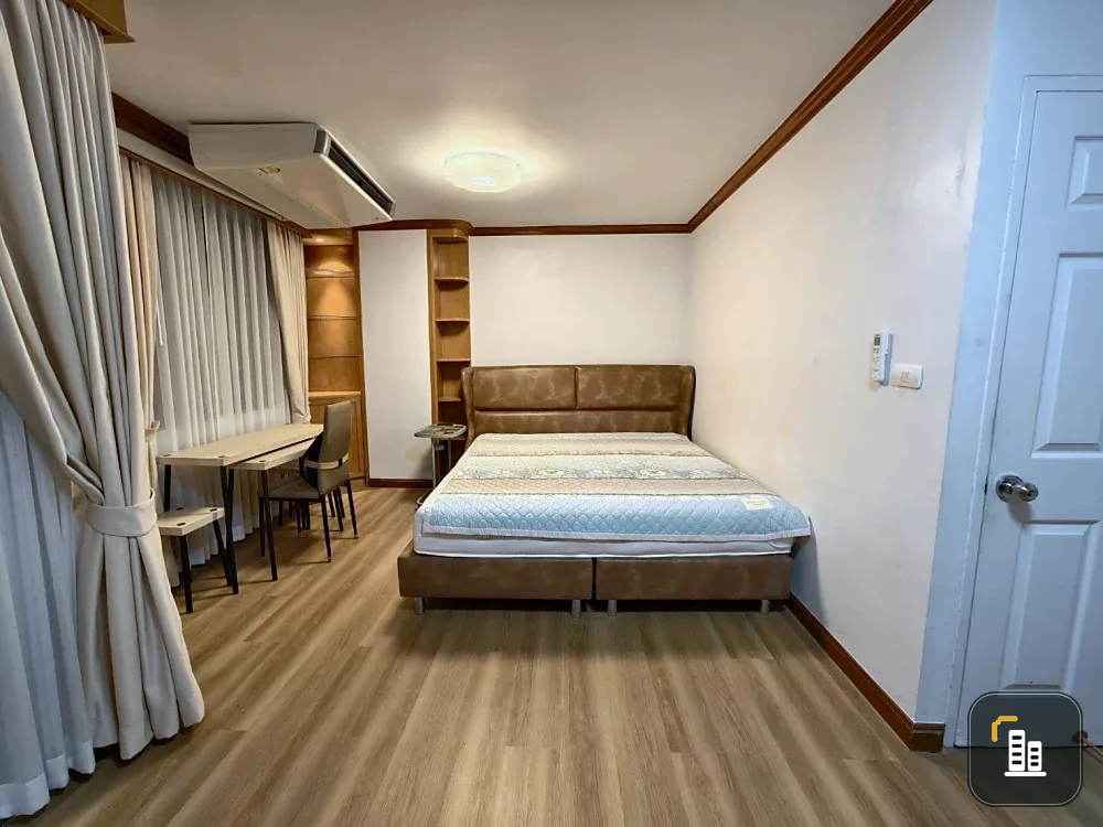 For rent: The Parkland Bangna, spacious room, lots of usable space, decorated in a controlled tone, comes with complete furniture, don't miss it.