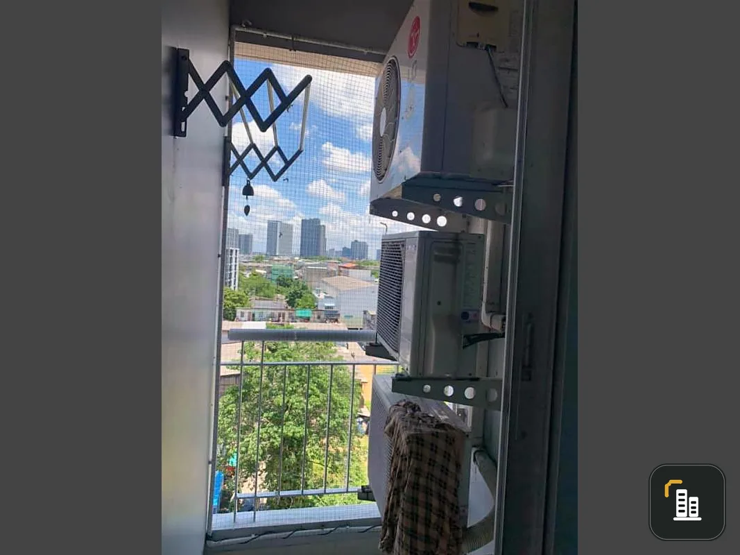 For sale in a prime location Charming city center, livable bedroom must be at Condo Life @ BTS Tha Phra.