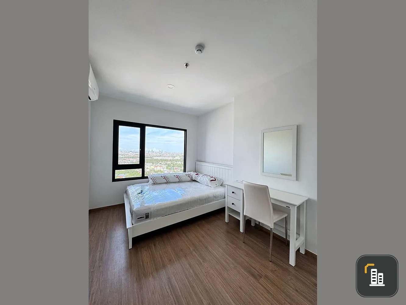 For rent: The Livin Phetkasem, ready to move in, complete facilities, great price, hurry and book now.