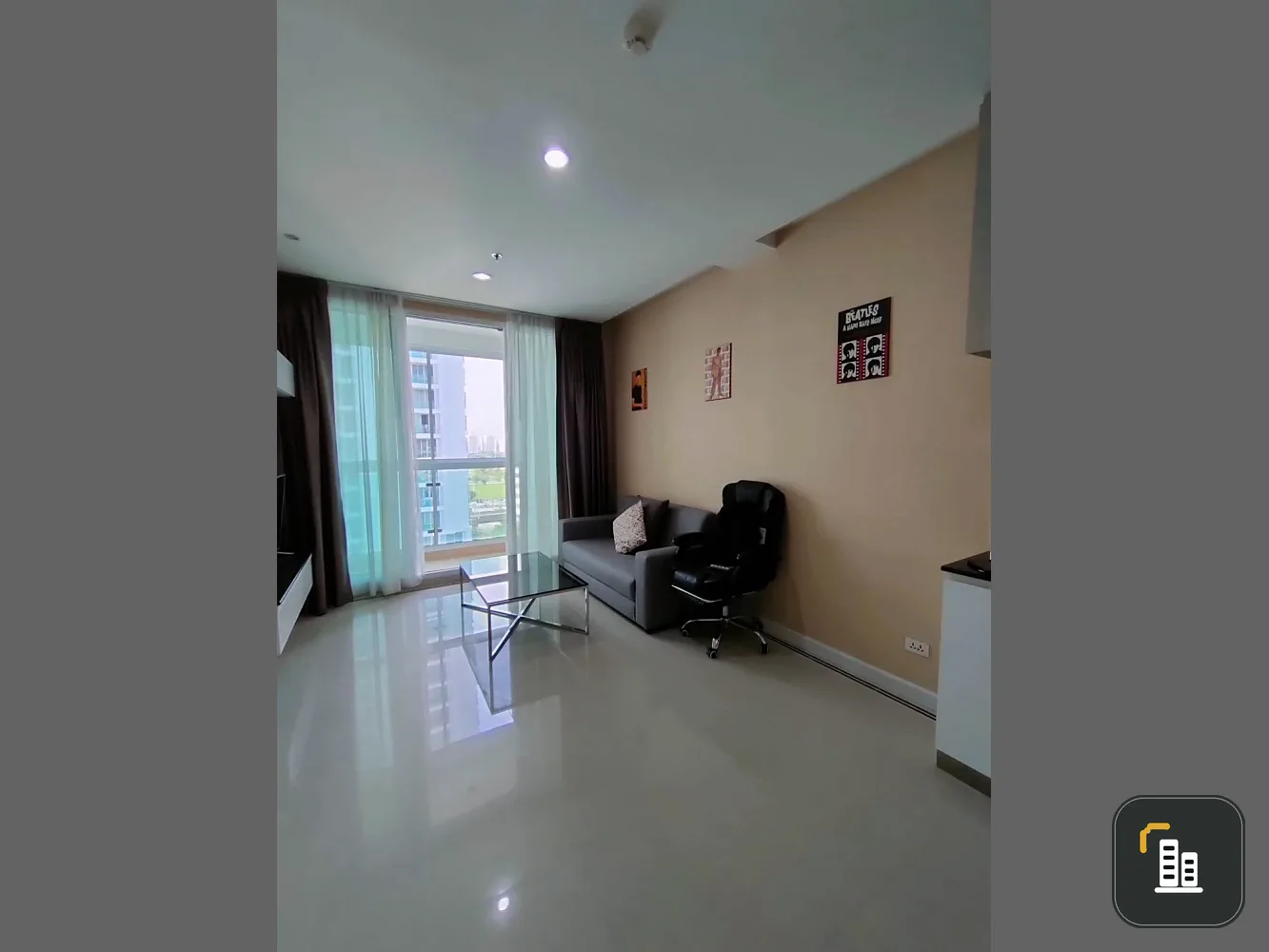 For sale TC Green 1 bedroom 1 bathroom, comes with furniture and complete facilities. Don't miss out on this great deal.
