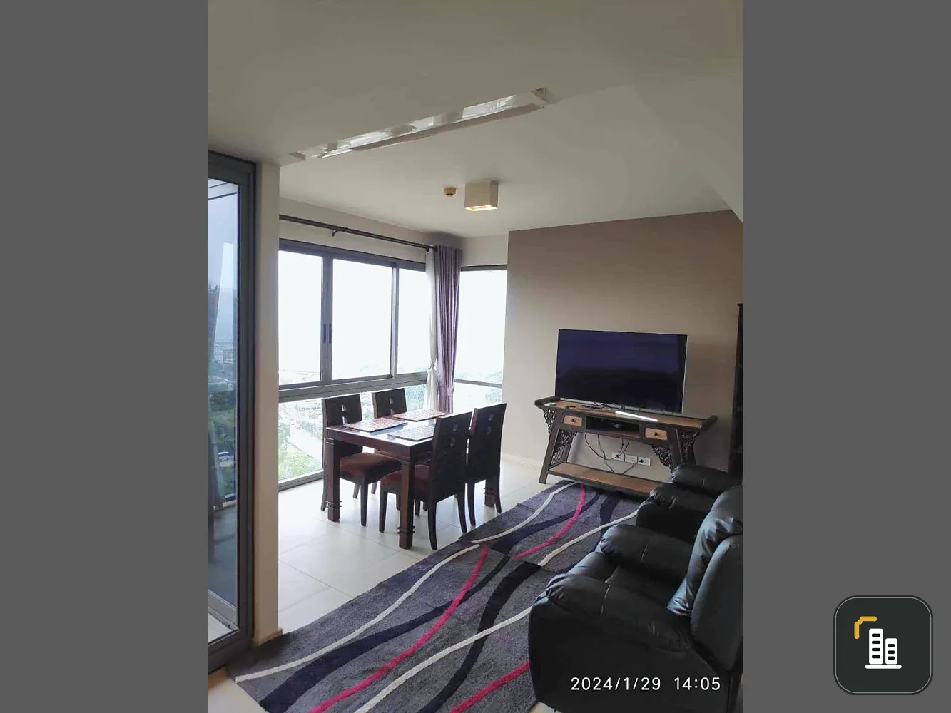 For rent Unixx South Pattaya 2 bedrooms, 2 bathrooms, 21st floor, beautiful swimming pool view, beautiful sea view, fully furnished, book now.