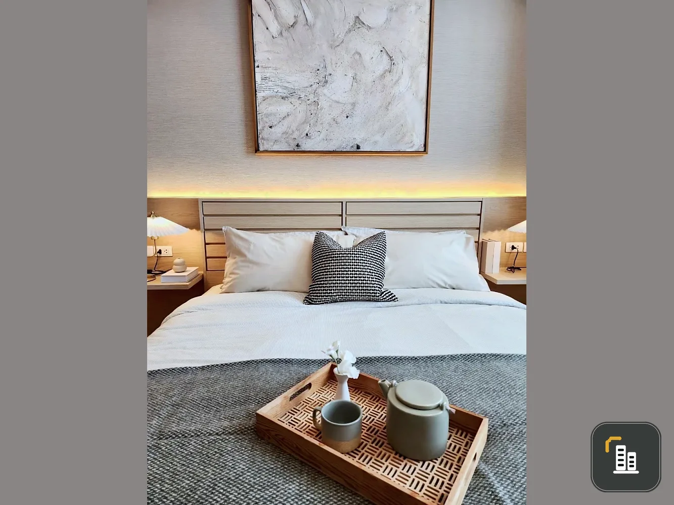 For sale, for rent, Eight Thonglor Residences, decorated in Muji style, comes with a lot of usable space, complete facilities, don't miss it.
