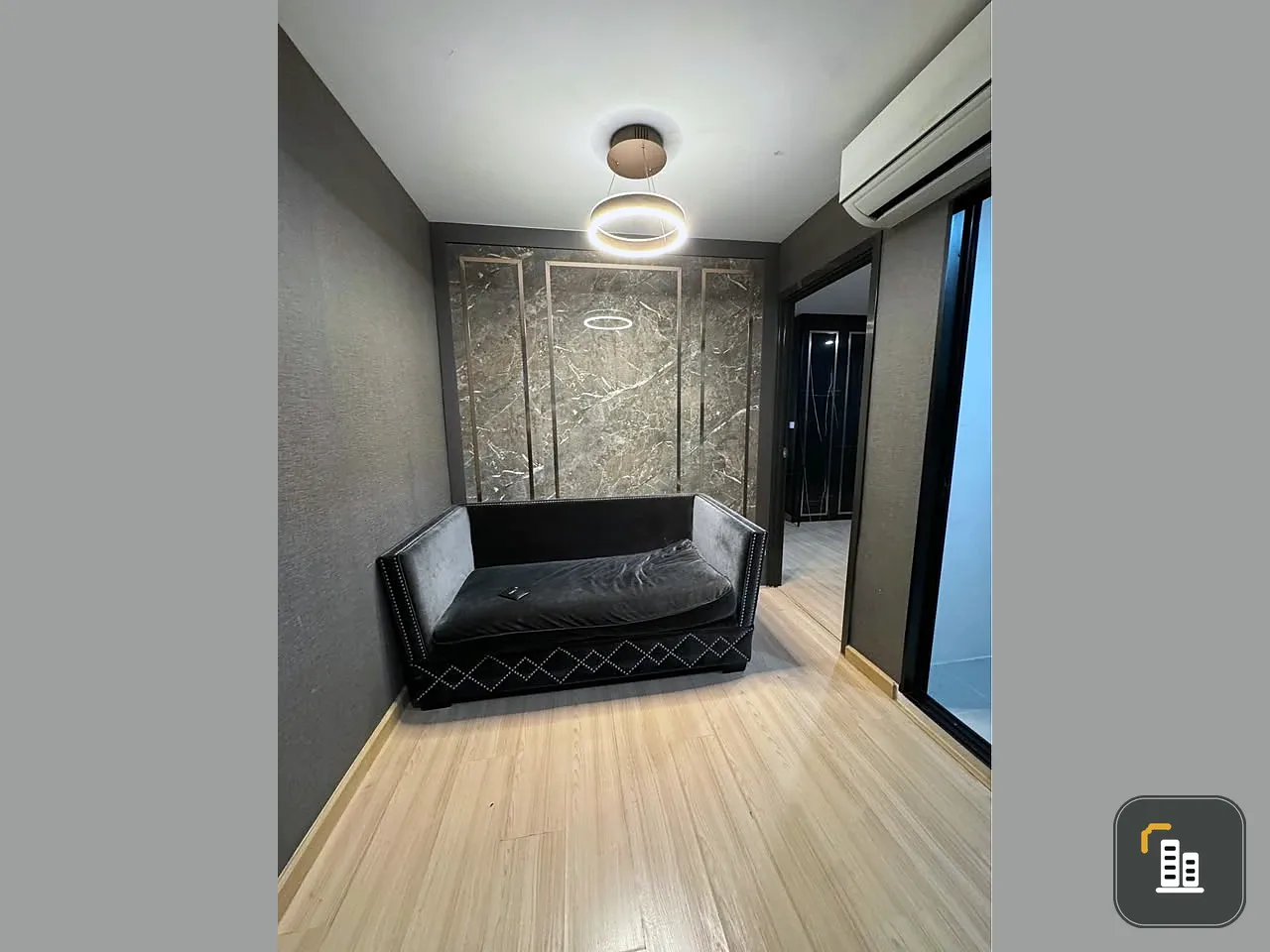 For sale: Asher Ratchada, size 27 sq m, 2nd floor, room near swimming pool, fitness center, beautifully decorated built-in, don't miss out.