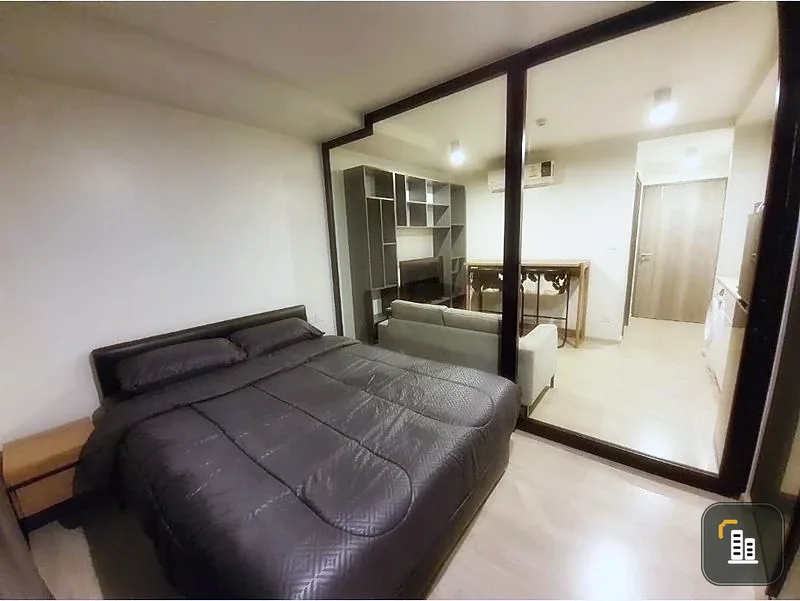 For rent!! Condo Maestro 02 Ruamrudee (Pet friendly) Fully furnished, ready to move in immediately, hurry and book now!!