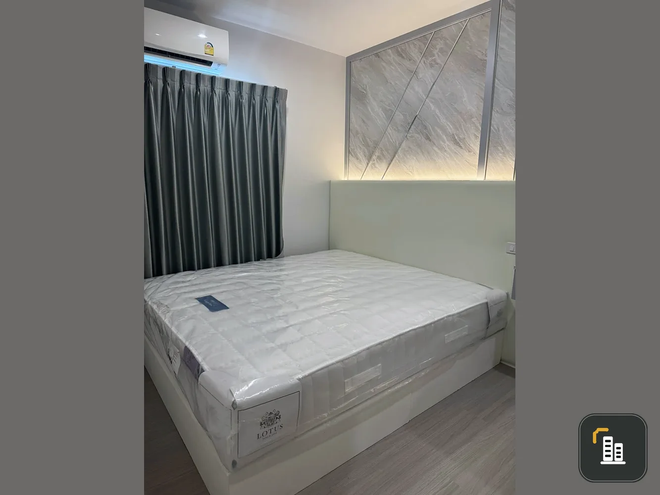 For rent: The Parkland Phetkasem 56, 1 bedroom, 1 bathroom, built-in marble-patterned walls, fully furnished, don't miss out.