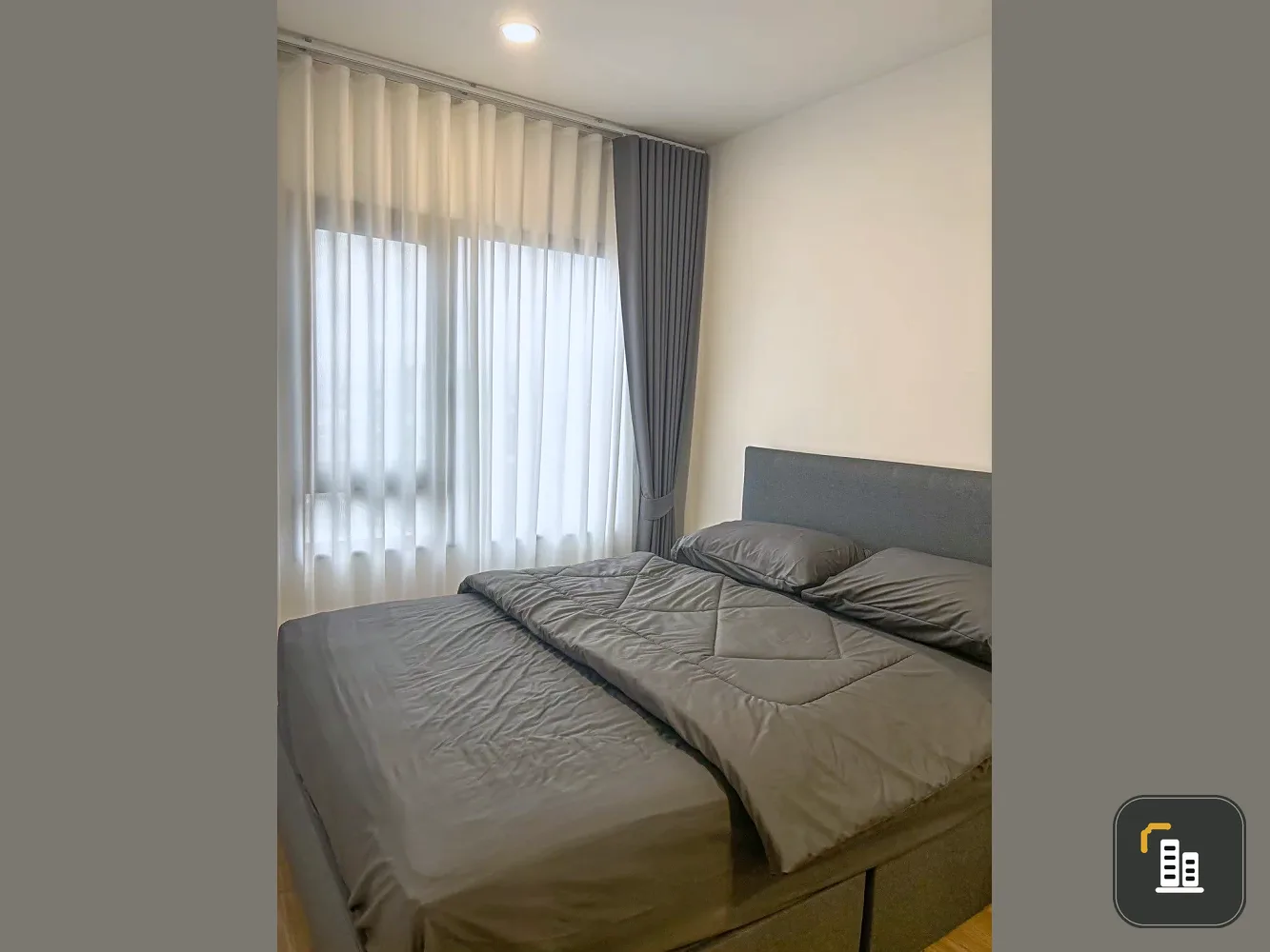 For rent: The Livin Phetkasem 37, a lovely room decorated in a minimalist style, fully furnished, don't miss it.