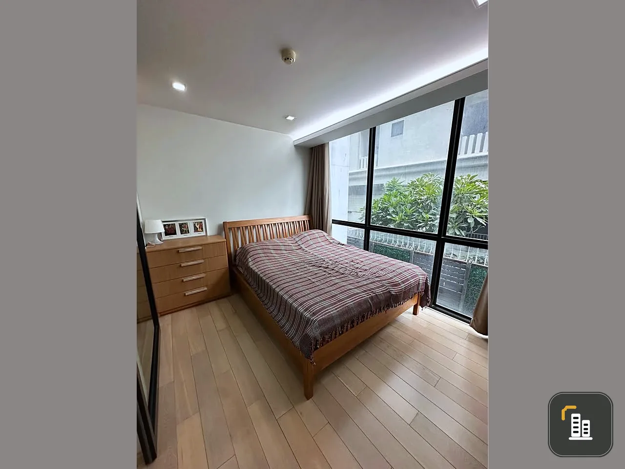 For rent: SOCIO Ruamrudee, 1 bedroom, 1 bathroom, decorated in Muji style, fully furnished, hurry and reserve now!