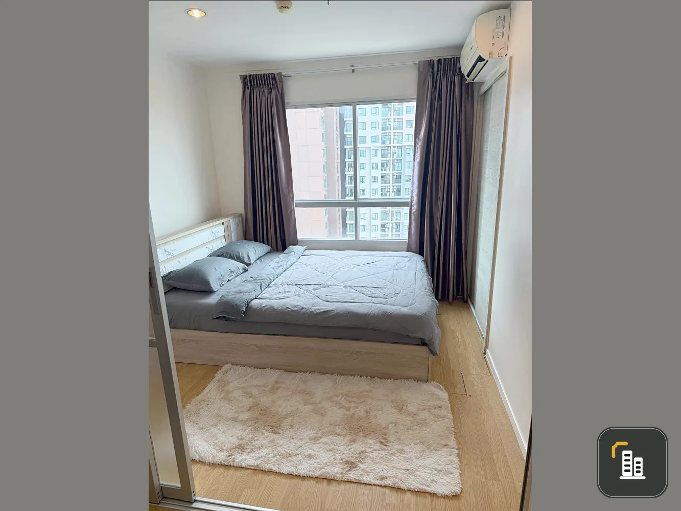 For rent: Lumpini Place Srinakarin-Huamak Station, good location, great view, near shopping mall, lots of food, fully furnished, ready to move in.