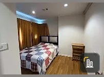 For rent: Lumpini Place Phahol-Sapankhwai, spacious room, lots of usable space, comes with a large sofa, comfortable to sit on, book now.