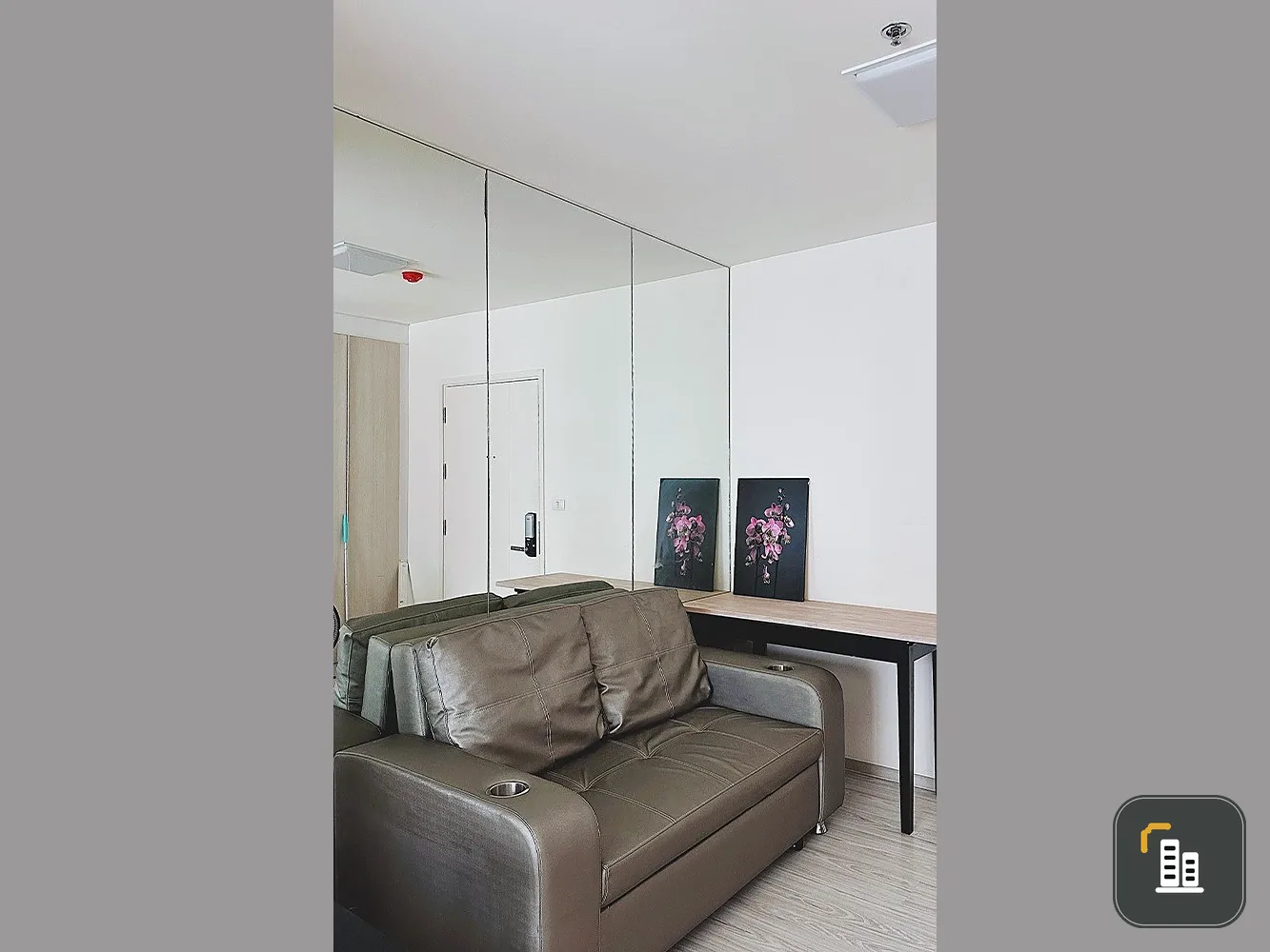 For sale: Aspire Ratchadaphisek 2, 21st floor, very high, great breeze, north facing, cool and comfortable all day, reserve now.